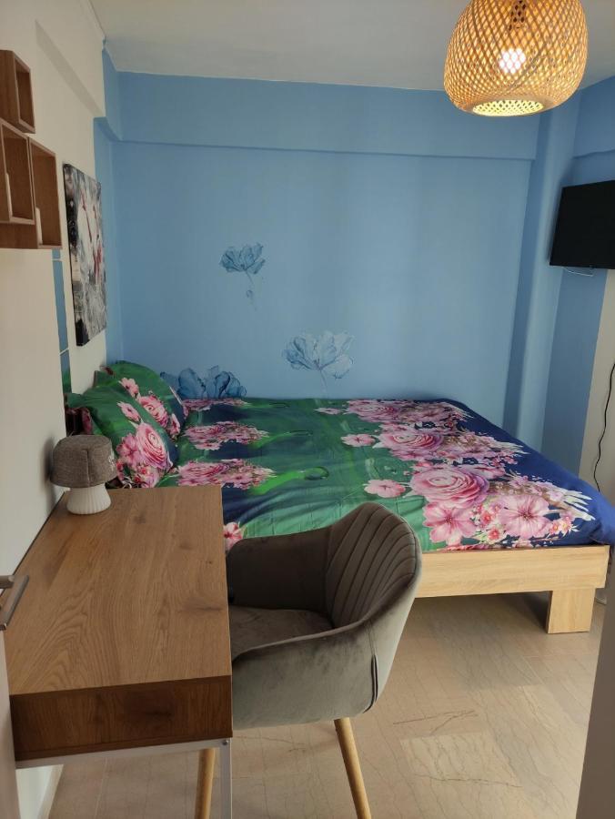 Pretty Roof Flat By The Port Apartment Патра Екстериор снимка